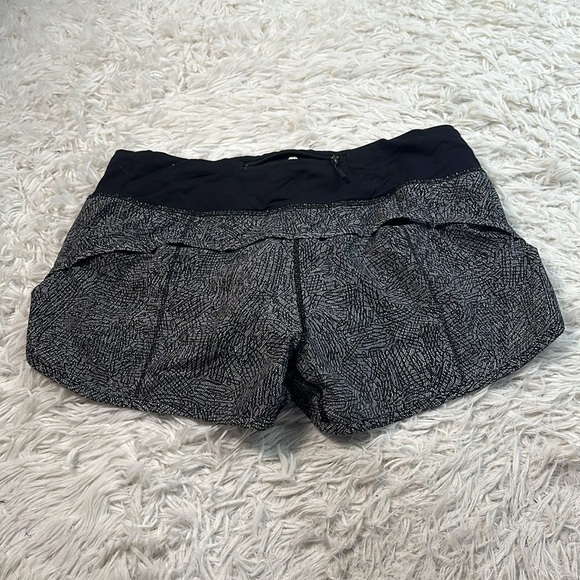 Lululemon Speed Short (2 1/2") Line Up White Black / Black - Picture 4 of 6
